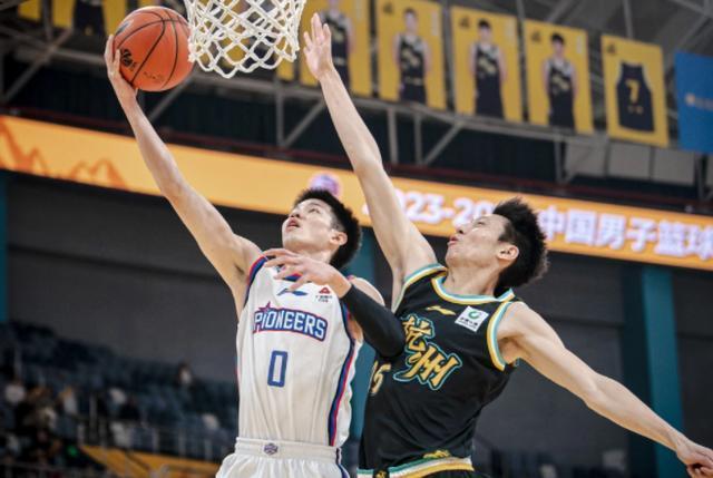 开云-Rookie焦点对战，塔图姆与90激战TES分钟，出色防守胜负难料！的简单介绍-开云